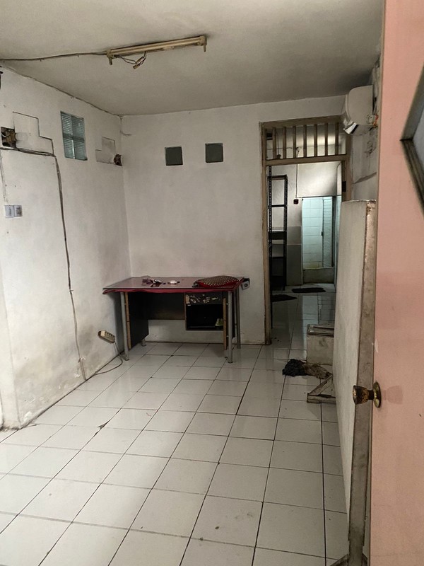 Dijual Ruko Raya Kletek Rejo - Sidoarjo - Bangunan 3 Lantai