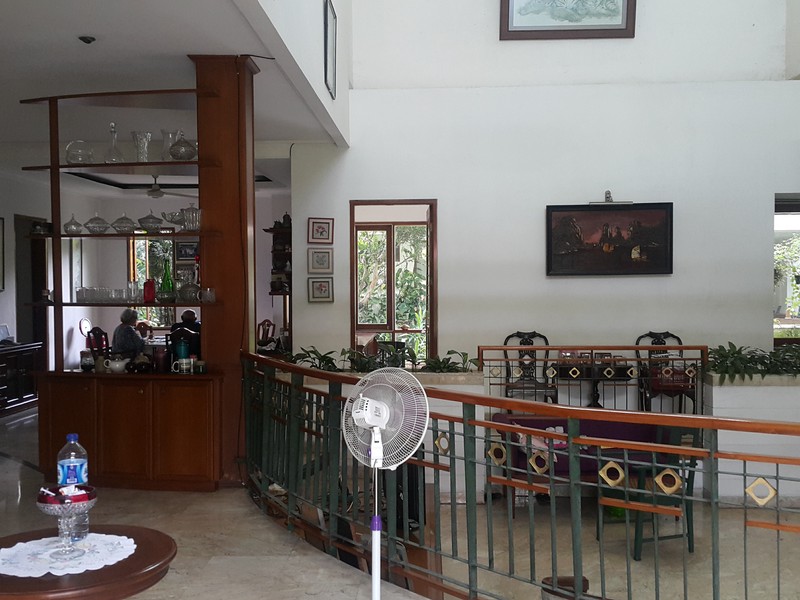 Rare Item! Rumah Premium 2 Lantai di Jakarta Selatan - Tanah 1.910m² - Parkir 8 Mobil