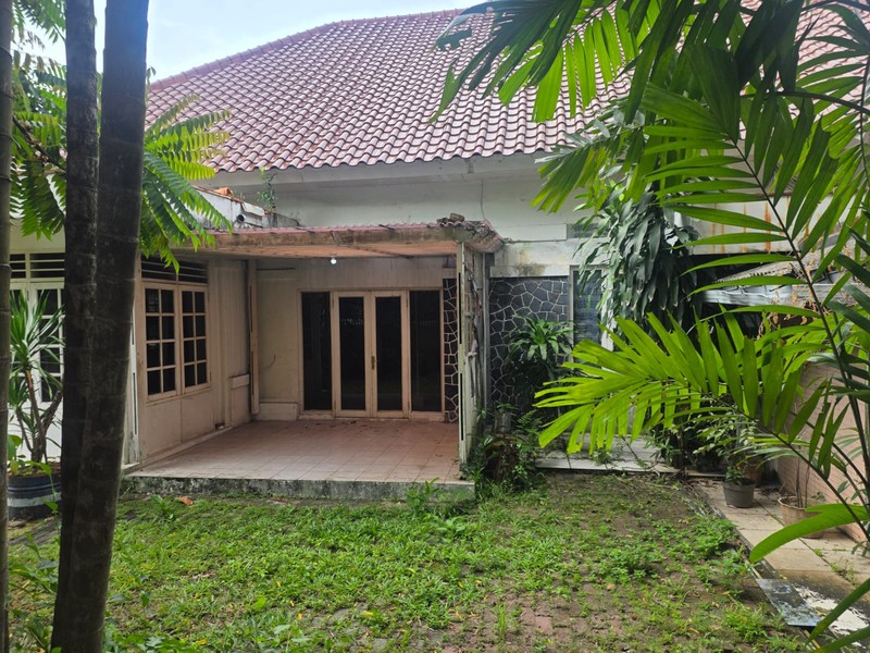 Rumah Tinggal Luas 1208m2 Dijual di Menteng Jakpus