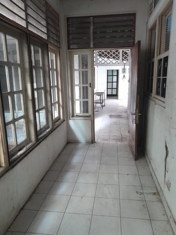 Rumah Tinggal Luas 1208m2 Dijual di Menteng Jakpus