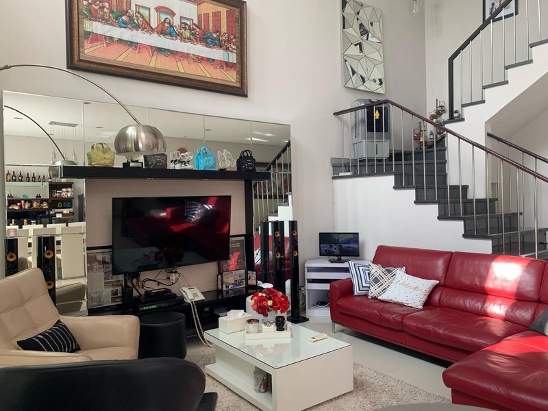 Jual Rumah 2 Lantai Raffles Garden Citraland Surabaya Barat