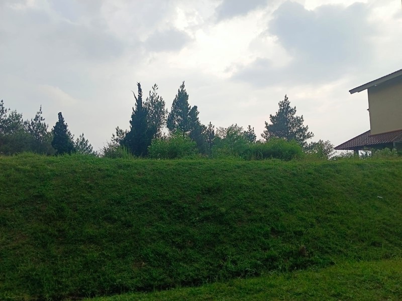 Tanah di komplek Giri indah The Peak udara sejuk dan asri cocok untuk villa  