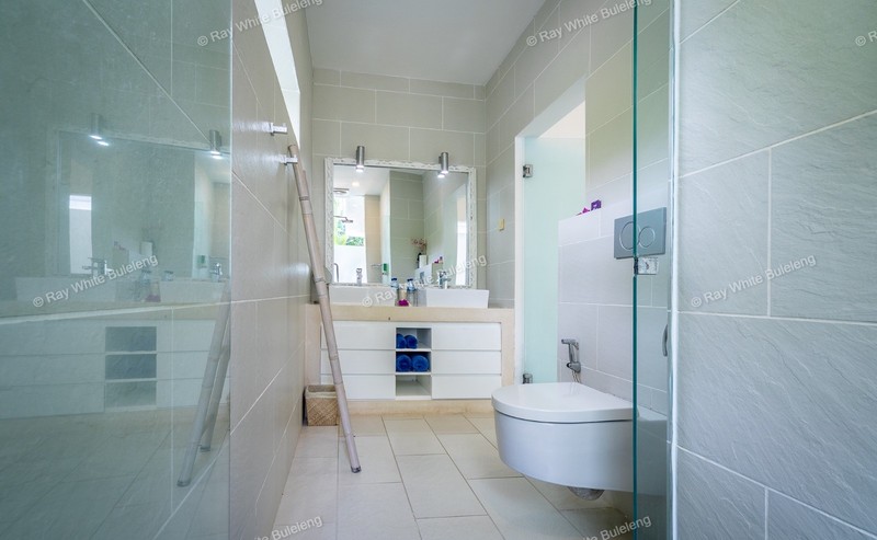 Beautiful Coastal Villa in Lovina - Modern Living by the Sea