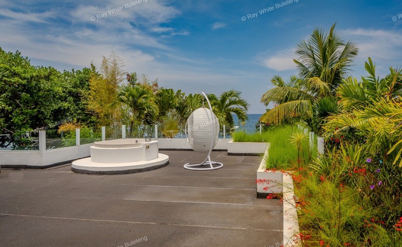 Beautiful Coastal Villa in Lovina - Modern Living by the Sea