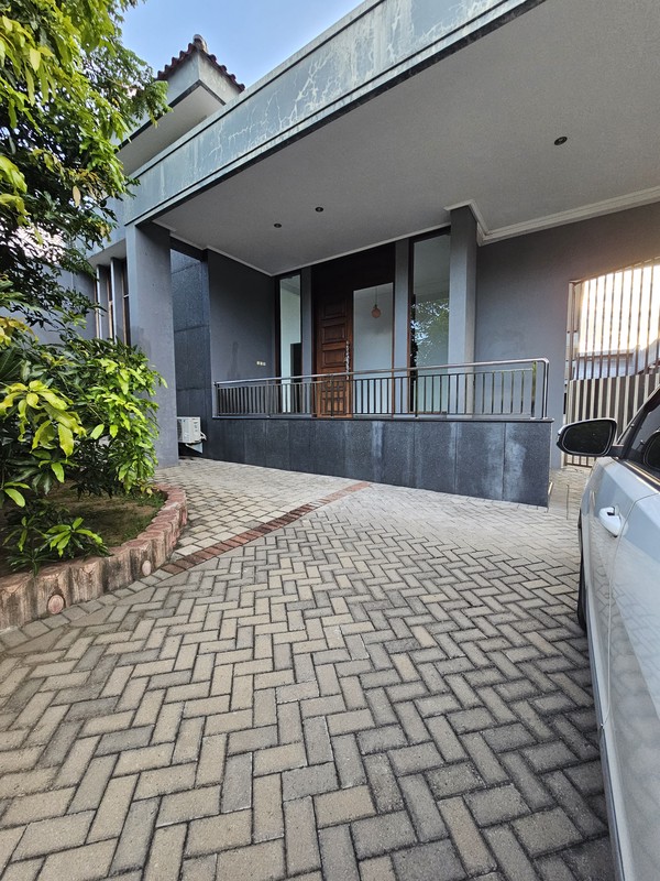 Dijual 1300 m2 Rumah Komersial Nol Jalan Raya Kembar Jalan Dr. Ir.H.Soekarno / Dharmahusada Indah Utara samping Mie Gacoan, Depan Unair kampus ,dekat Galaxy Mall - cocok buat Segala Usaha , Garasi Car