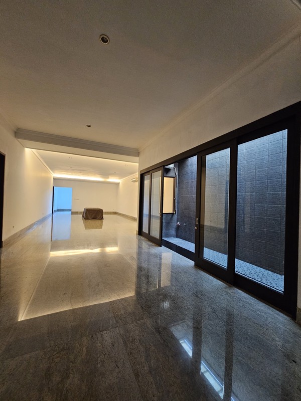 Dijual 1300 m2 Rumah Komersial Nol Jalan Raya Kembar Jalan Dr. Ir.H.Soekarno / Dharmahusada Indah Utara samping Mie Gacoan, Depan Unair kampus ,dekat Galaxy Mall - cocok buat Segala Usaha , Garasi Car
