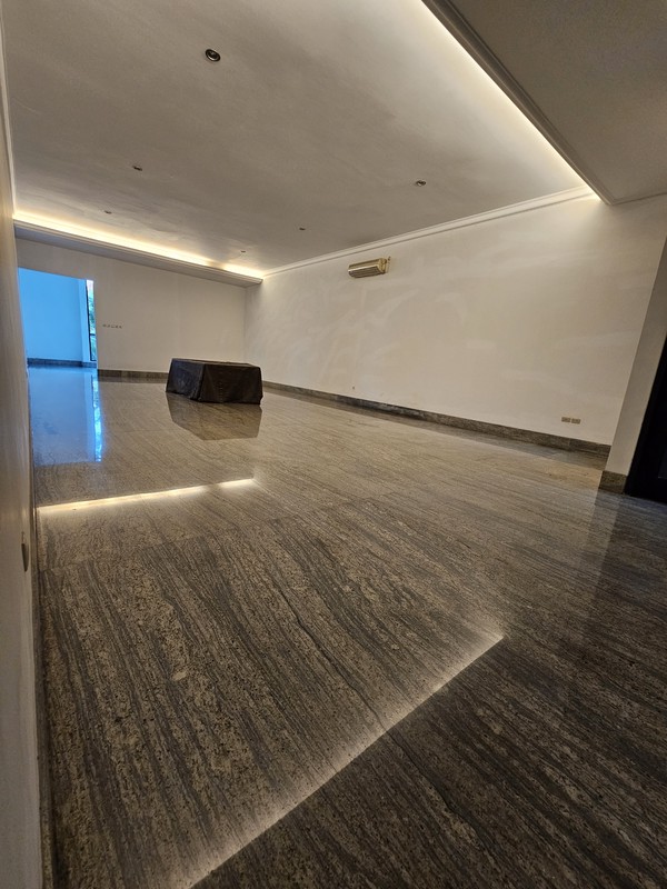 Dijual 1300 m2 Rumah Komersial Nol Jalan Raya Kembar Jalan Dr. Ir.H.Soekarno / Dharmahusada Indah Utara samping Mie Gacoan, Depan Unair kampus ,dekat Galaxy Mall - cocok buat Segala Usaha , Garasi Car