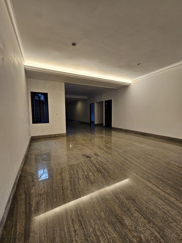 Dijual 1300 m2 Rumah Komersial Nol Jalan Raya Kembar Jalan Dr. Ir.H.Soekarno / Dharmahusada Indah Utara samping Mie Gacoan, Depan Unair kampus ,dekat Galaxy Mall - cocok buat Segala Usaha , Garasi Car