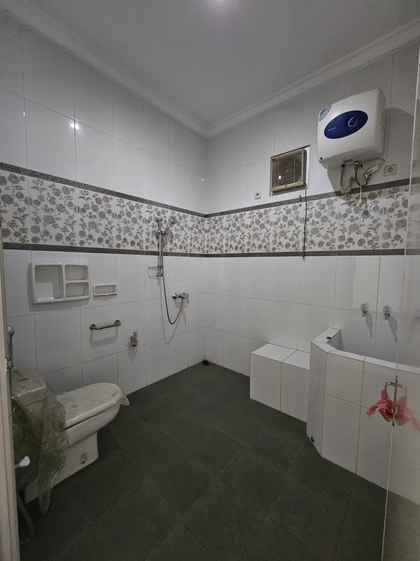 Dijual 1300 m2 Rumah Komersial Nol Jalan Raya Kembar Jalan Dr. Ir.H.Soekarno / Dharmahusada Indah Utara samping Mie Gacoan, Depan Unair kampus ,dekat Galaxy Mall - cocok buat Segala Usaha , Garasi Car