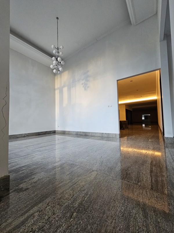 Dijual 1300 m2 Rumah Komersial Nol Jalan Raya Kembar Jalan Dr. Ir.H.Soekarno / Dharmahusada Indah Utara samping Mie Gacoan, Depan Unair kampus ,dekat Galaxy Mall - cocok buat Segala Usaha , Garasi Car