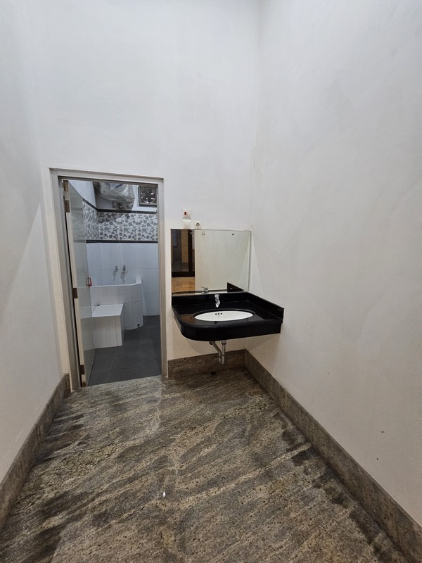 Dijual 1300 m2 Rumah Komersial Nol Jalan Raya Kembar Jalan Dr. Ir.H.Soekarno / Dharmahusada Indah Utara samping Mie Gacoan, Depan Unair kampus ,dekat Galaxy Mall - cocok buat Segala Usaha , Garasi Car