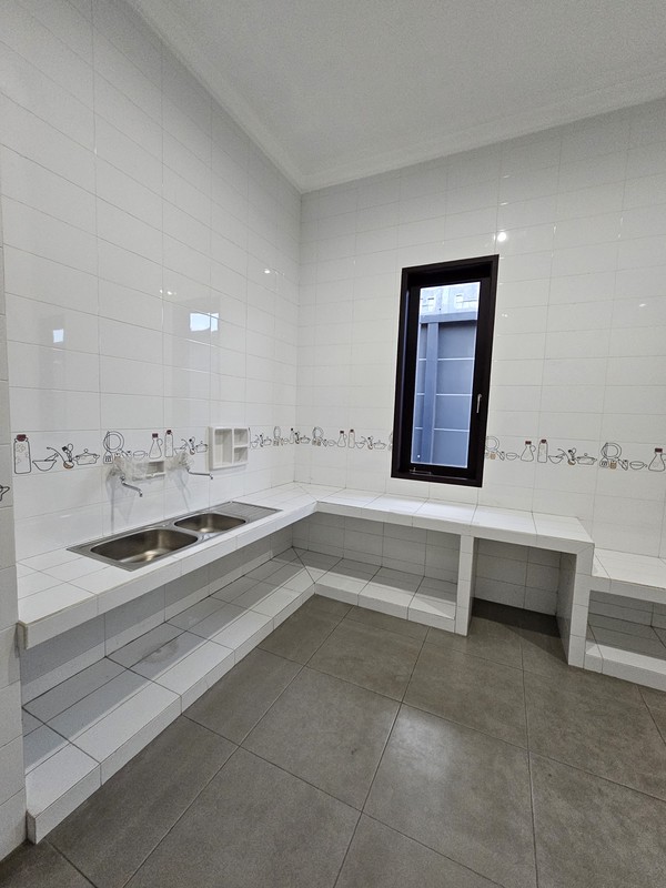 Dijual 1300 m2 Rumah Komersial Nol Jalan Raya Kembar Jalan Dr. Ir.H.Soekarno / Dharmahusada Indah Utara samping Mie Gacoan, Depan Unair kampus ,dekat Galaxy Mall - cocok buat Segala Usaha , Garasi Car