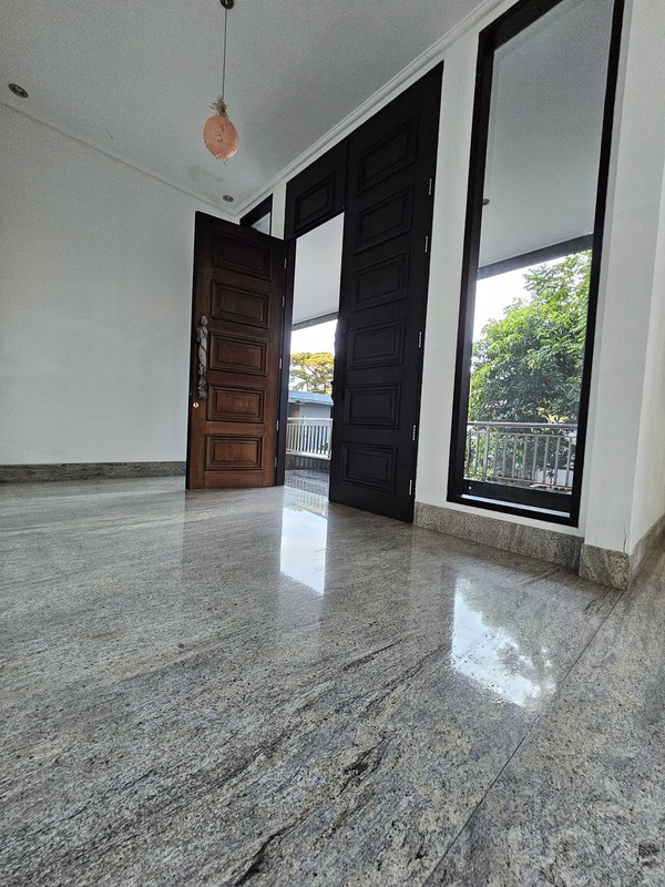 Dijual 1300 m2 Rumah Komersial Nol Jalan Raya Kembar Jalan Dr. Ir.H.Soekarno / Dharmahusada Indah Utara samping Mie Gacoan, Depan Unair kampus ,dekat Galaxy Mall - cocok buat Segala Usaha , Garasi Car