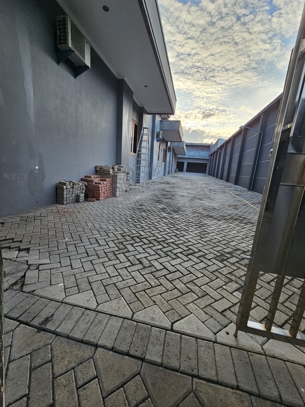 Dijual 1300 m2 Rumah Komersial Nol Jalan Raya Kembar Jalan Dr. Ir.H.Soekarno / Dharmahusada Indah Utara samping Mie Gacoan, Depan Unair kampus ,dekat Galaxy Mall - cocok buat Segala Usaha , Garasi Car