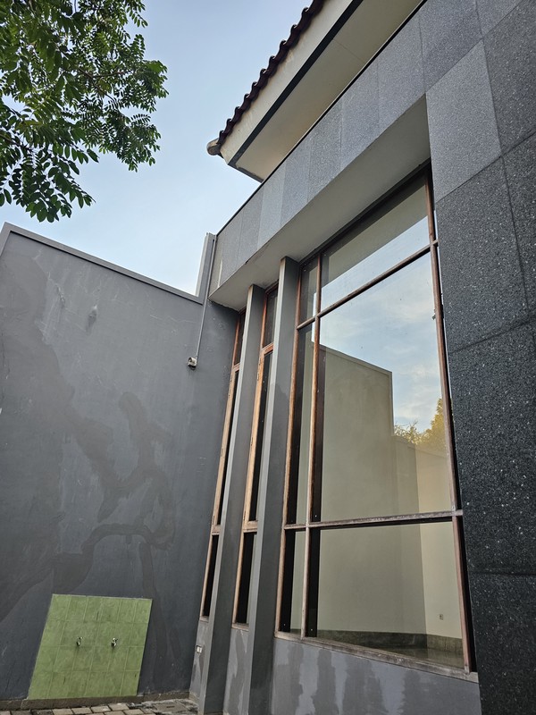 Dijual 1300 m2 Rumah Komersial Nol Jalan Raya Kembar Jalan Dr. Ir.H.Soekarno / Dharmahusada Indah Utara samping Mie Gacoan, Depan Unair kampus ,dekat Galaxy Mall - cocok buat Segala Usaha , Garasi Car