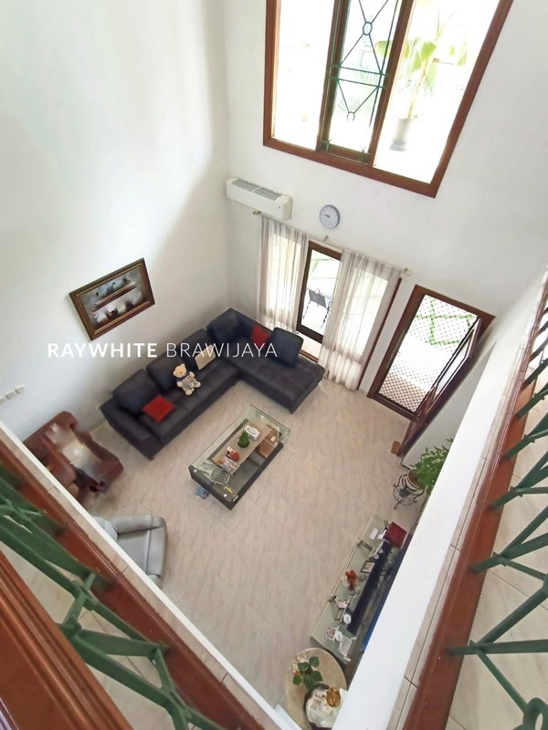 Rumah Dalam Komplek Bangunan 2 Lantai Area Mampang Prapatan