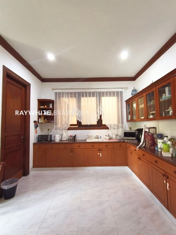 Rumah Dalam Komplek Bangunan 2 Lantai Area Mampang Prapatan