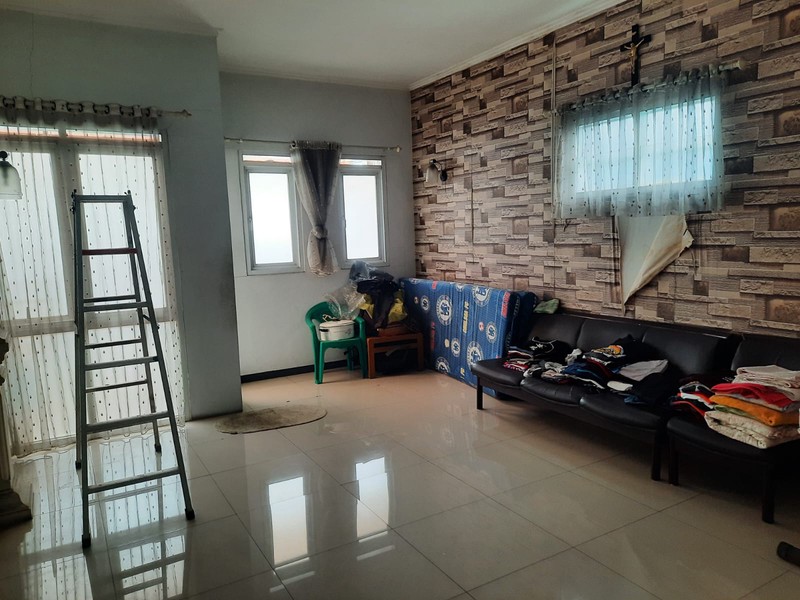 Dijual rumah 2 Lantai, dekat tol Baros, Cimahi 