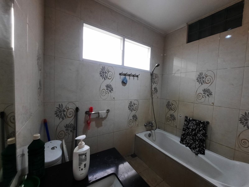 Dijual rumah 2 Lantai, dekat tol Baros, Cimahi 