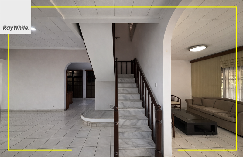 FOR SALE Murah Dibawah NJOP Rumah 2 Lantai Mega Kuningan Jakarta Selatan