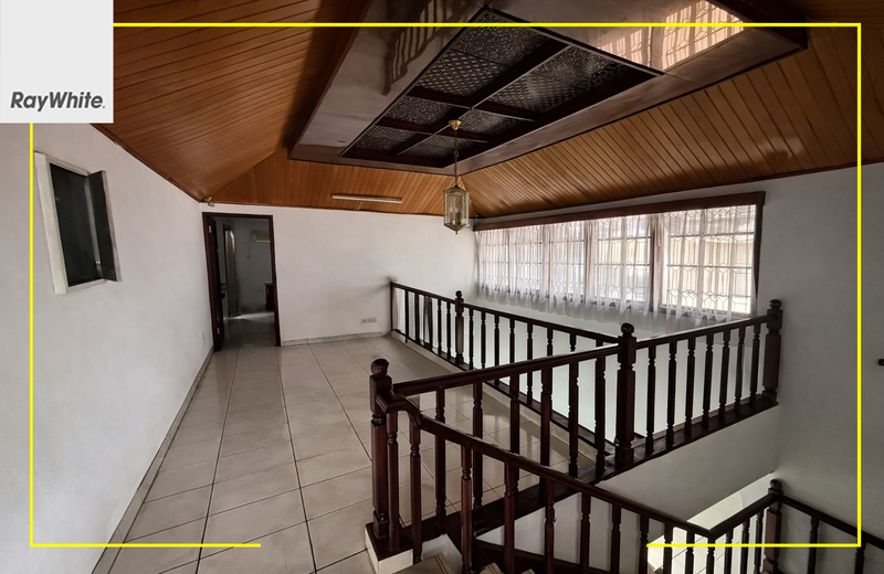 FOR SALE Murah Dibawah NJOP Rumah 2 Lantai Mega Kuningan Jakarta Selatan