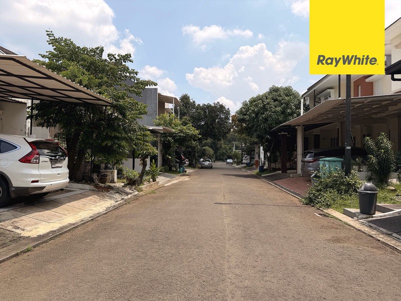 Rumah 2 Lantai di Kota Wisata Cibubur