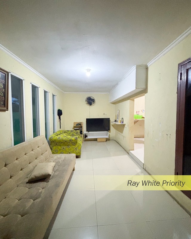 RUMAH CLASSIC DENGAN SWIMMING POLL DI MANDAR BINTARO JAYA, TANGERANG SELATAN