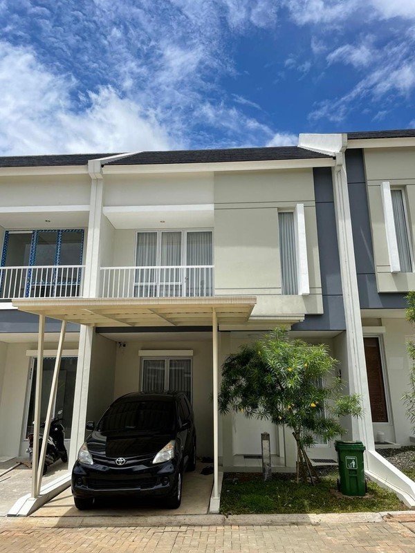Rumah Minimalis, Bagus, dalam Cluster di Ciputat