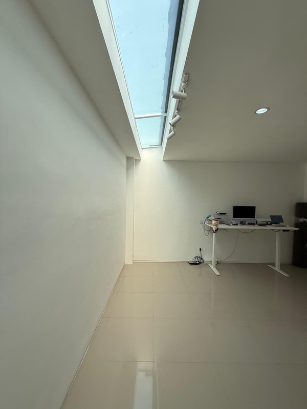 Jual Rumah Cantik 2 Lantai Full Renov Northwest Central Citraland Surabaya Barat