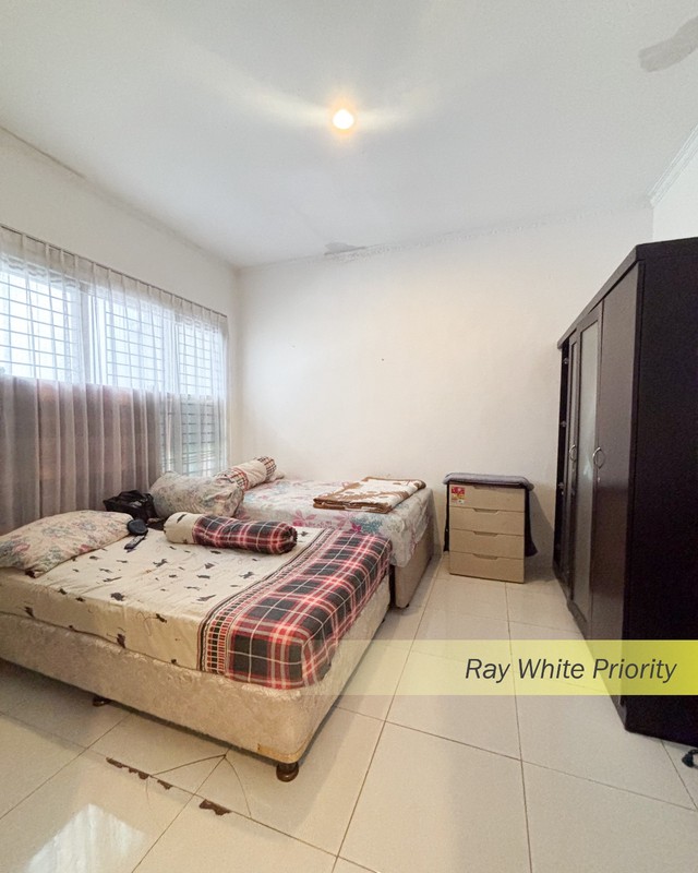 RUMAH MINIMALIS SIAP HUNI DI EMERALD BINTARO SEKTOR 9, TANGERANG SELATAN