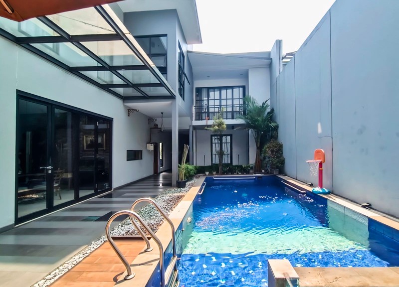 Modern Tropical Estate Lebak Bulus - Tanah 487m2 Private Pool & Akses Strategis Sudirman