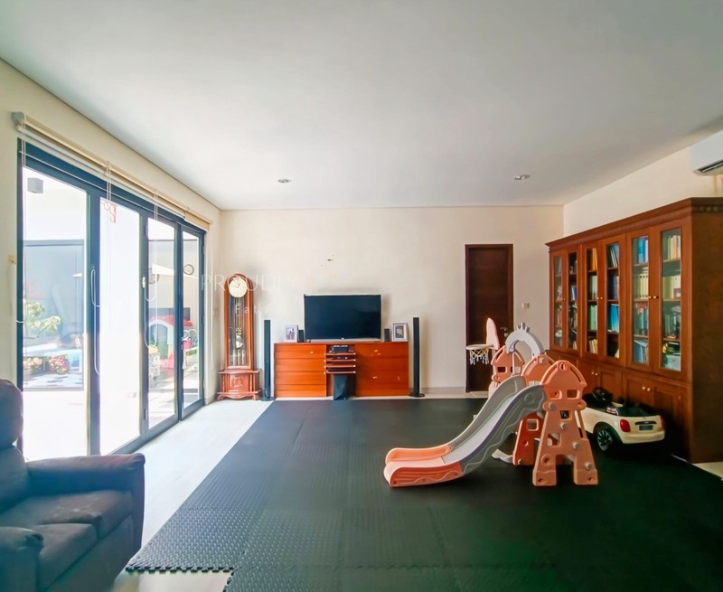 Modern Tropical Estate Lebak Bulus - Tanah 487m2 Private Pool & Akses Strategis Sudirman