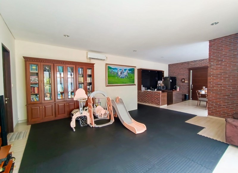 Modern Tropical Estate Lebak Bulus - Tanah 487m2 Private Pool & Akses Strategis Sudirman