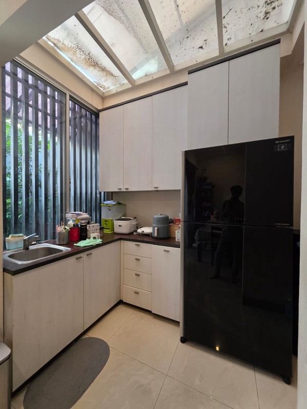 Modern Living Kebayoran Terrace Bintaro Sektor 7 - Rumah Asri Siap Huni, Lokasi Ring 1 Dekat Mal & Tol