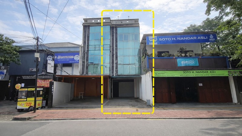 Ruko Tebet 3,5 Lantai Disewakan - Lokasi Super Ramai, Cocok Usaha Kuliner, Bimbel, & Kantor, Akses Tol & KRL Dekat