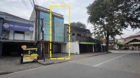 Ruko Tebet 3,5 Lantai Disewakan - Lokasi Super Ramai, Cocok Usaha Kuliner, Bimbel, & Kantor, Akses Tol & KRL Dekat