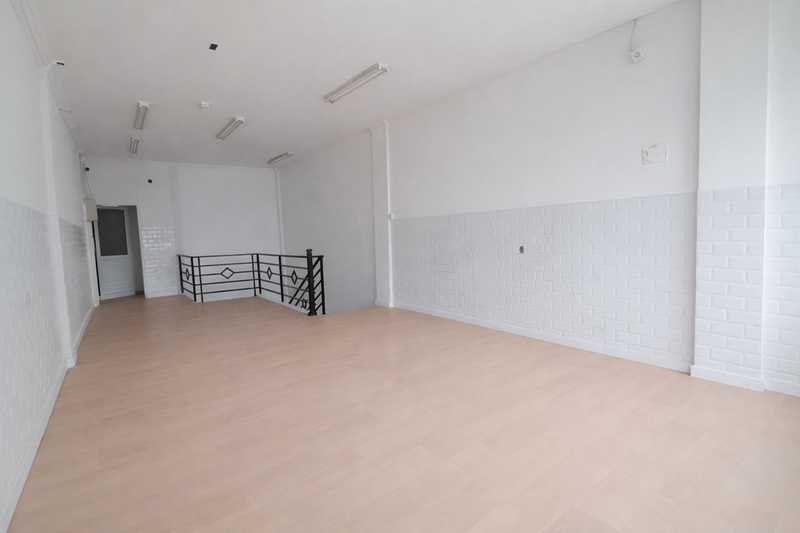 Ruko Tebet 3,5 Lantai Disewakan - Lokasi Super Ramai, Cocok Usaha Kuliner, Bimbel, & Kantor, Akses Tol & KRL Dekat