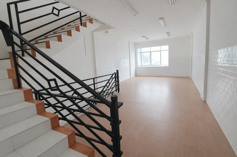 Ruko Tebet 3,5 Lantai Disewakan - Lokasi Super Ramai, Cocok Usaha Kuliner, Bimbel, & Kantor, Akses Tol & KRL Dekat