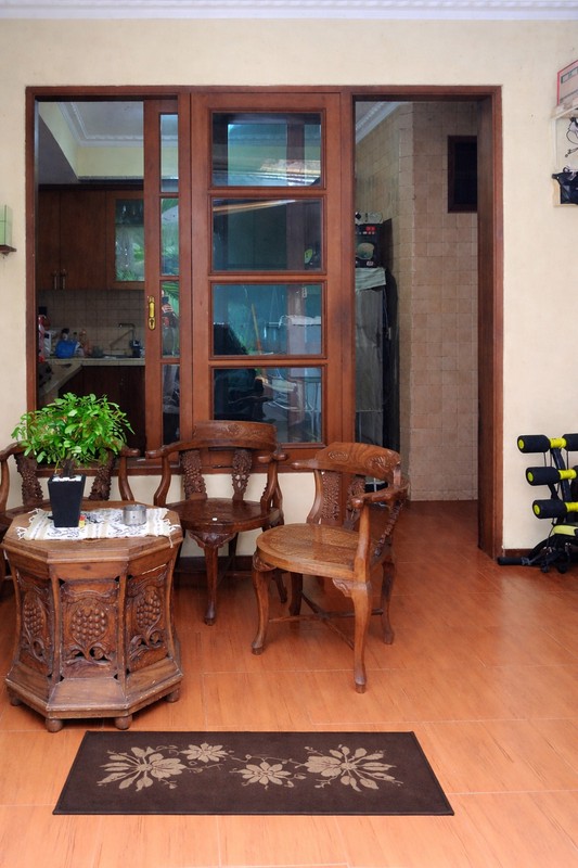 Rumah lama layak huni + tempat usaha, di Jakarta Pusat: Percetakan Negara, Salemba, Senen