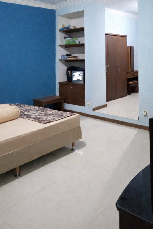 Rumah lama layak huni + tempat usaha, di Jakarta Pusat: Percetakan Negara, Salemba, Senen