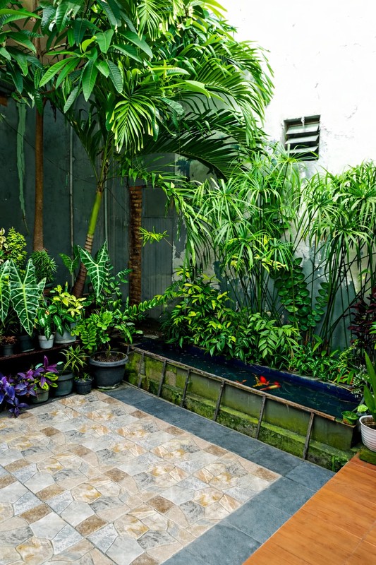 Rumah lama layak huni + tempat usaha, di Jakarta Pusat: Percetakan Negara, Salemba, Senen