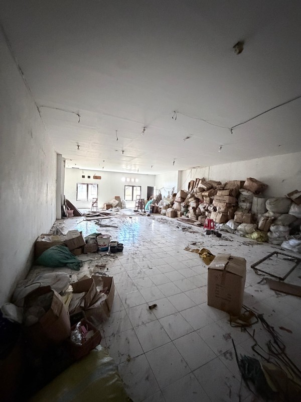 Dijual 2 Ruko Mutiara Dupak Bubutan Surabaya Pusat Kota- Ruang Loss Lebar Tanpa Sekat -Parkiran Mobil Luas- Dekat Pusat Grosir Surabaya, Akses Tol Dupak Strategis Cocok Buat Segala Usaha Grosir, Gudan