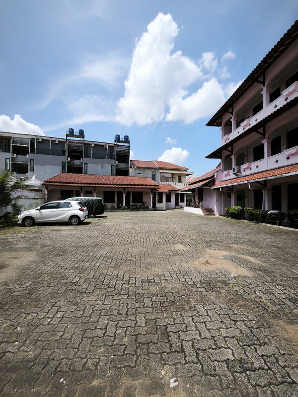 Rumah Kost di Depok , Dekat dengan kampus UI Depok - Dijual Cepat !!