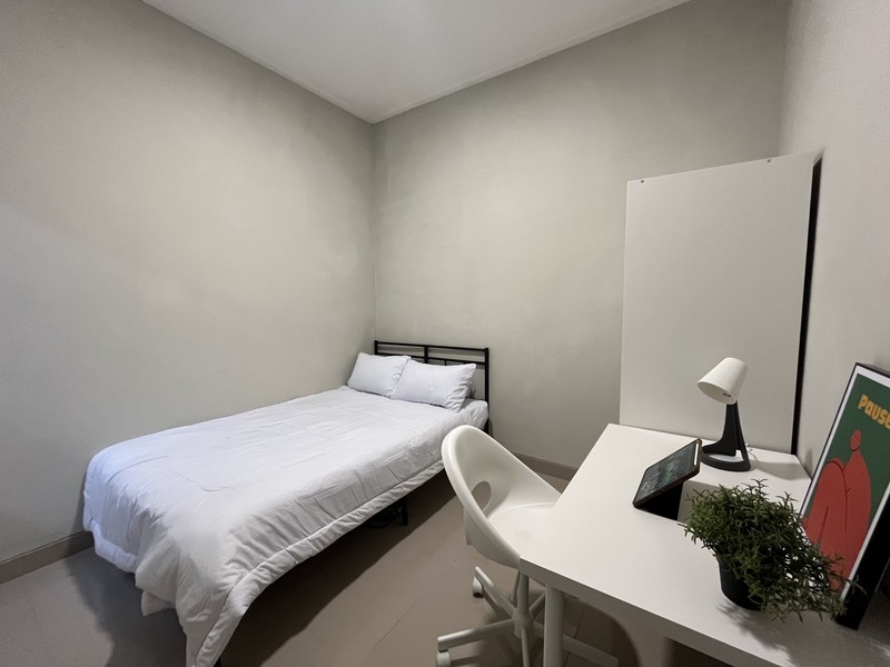 Hunian Modern baru ala Scandinavian. full furnish, di kec tajurhalang bogor. one gate sistem di lokasi strategis                                               deket tol jagorawi