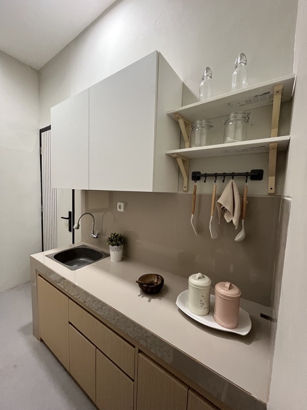 Hunian Modern baru ala Scandinavian. full furnish, di kec tajurhalang bogor. one gate sistem di lokasi strategis                                               deket tol jagorawi