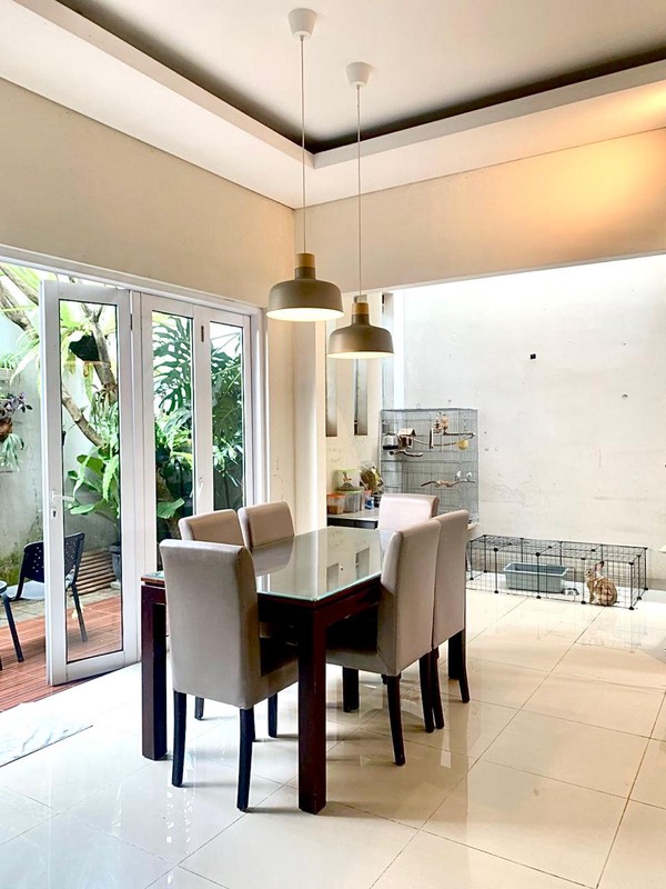 Rumah Dijual Kebayoran Heights Bintaro Jaya | 2.5 Lantai, Open Plan with Natural Light