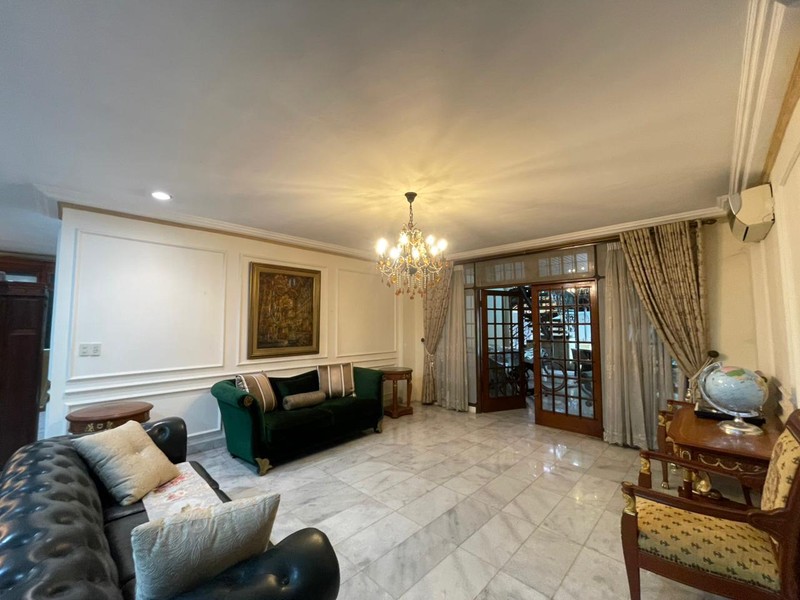 DIJUAL! RUMAH Mewah, Classic, Area Premium di PONDOK INDAH