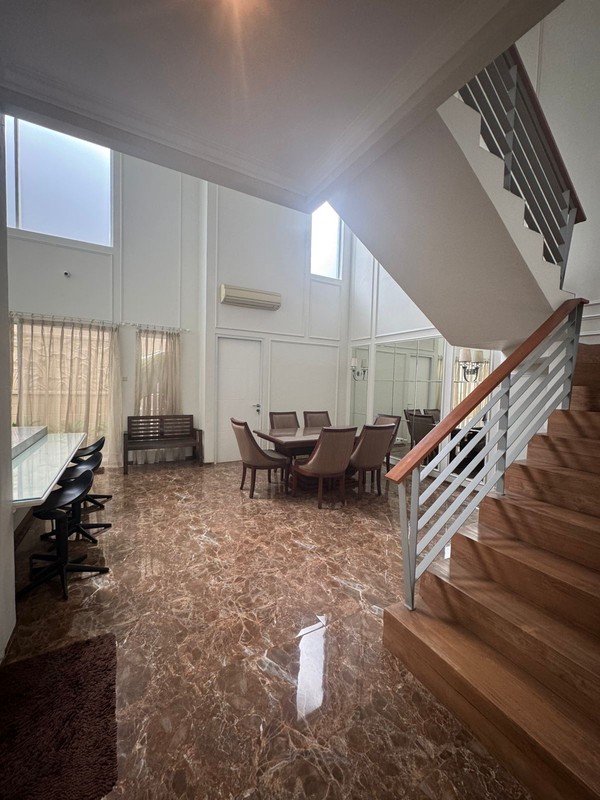 Dijual Rumah di Gn. timur Taman bromo - Lippo Karawaci Tangerang