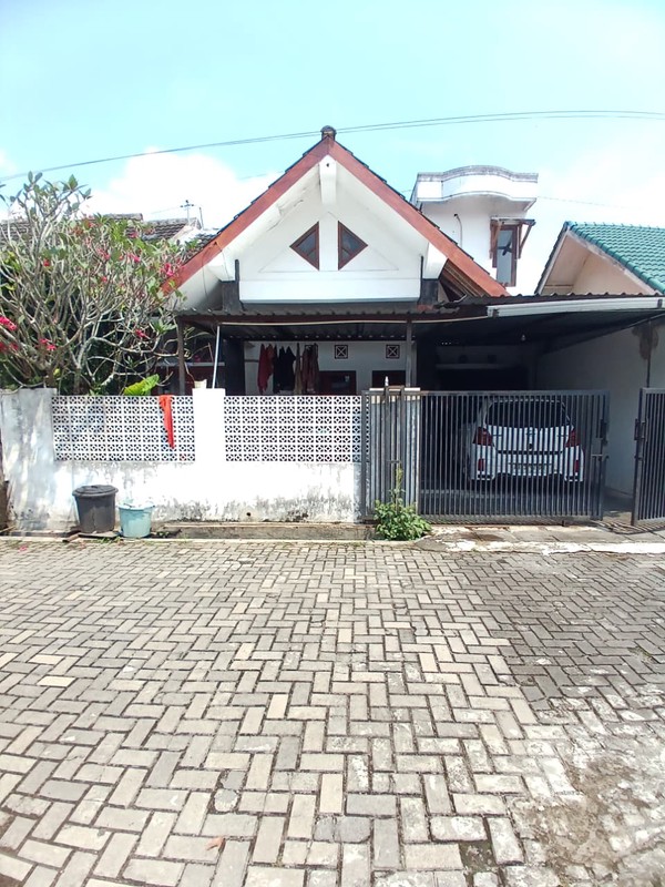 Investasi Strategis Tanah Pekarangan Luas 423 Meter Persegi di Sidomoyo, Godean Lingkungan Asri & Siap Bangun