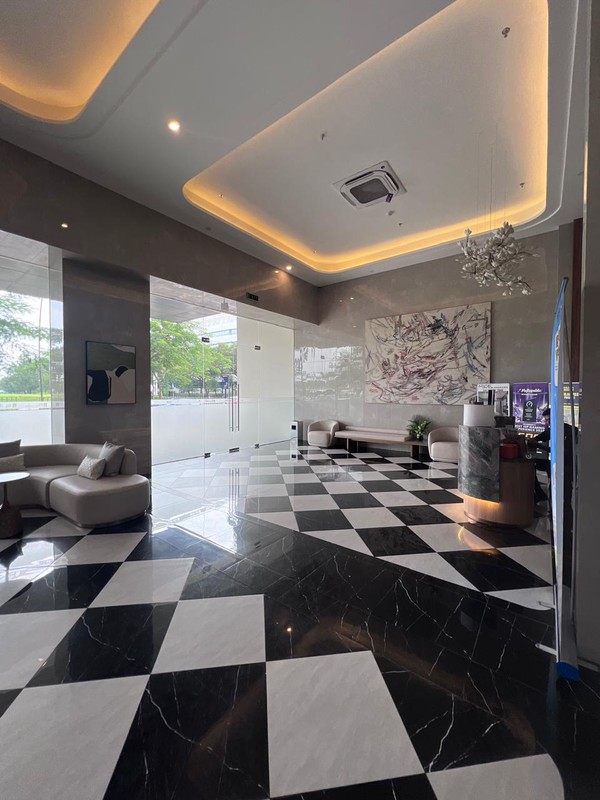 Sewa Apartemen Sky House BSD Kensington Lobby Full Furnished Dekat AEON Mall BSD